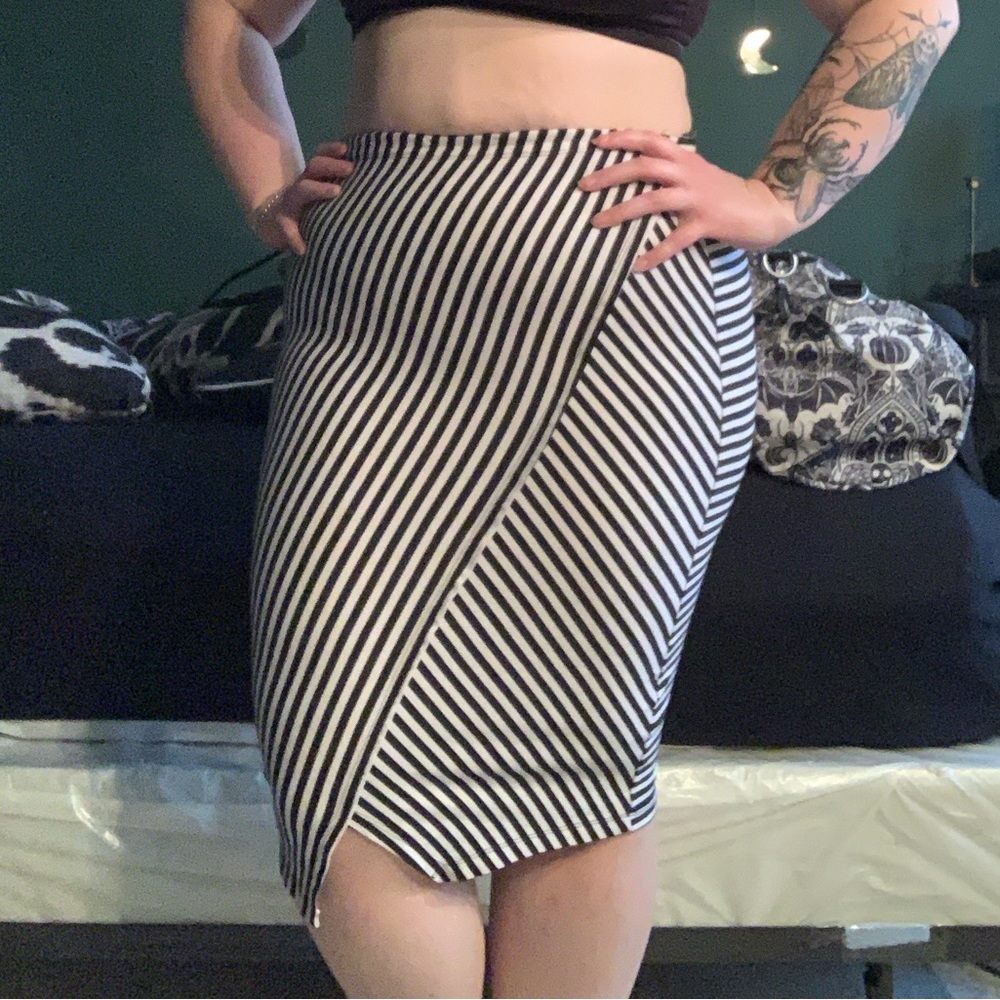 asymmetrical black/white pencil skirt